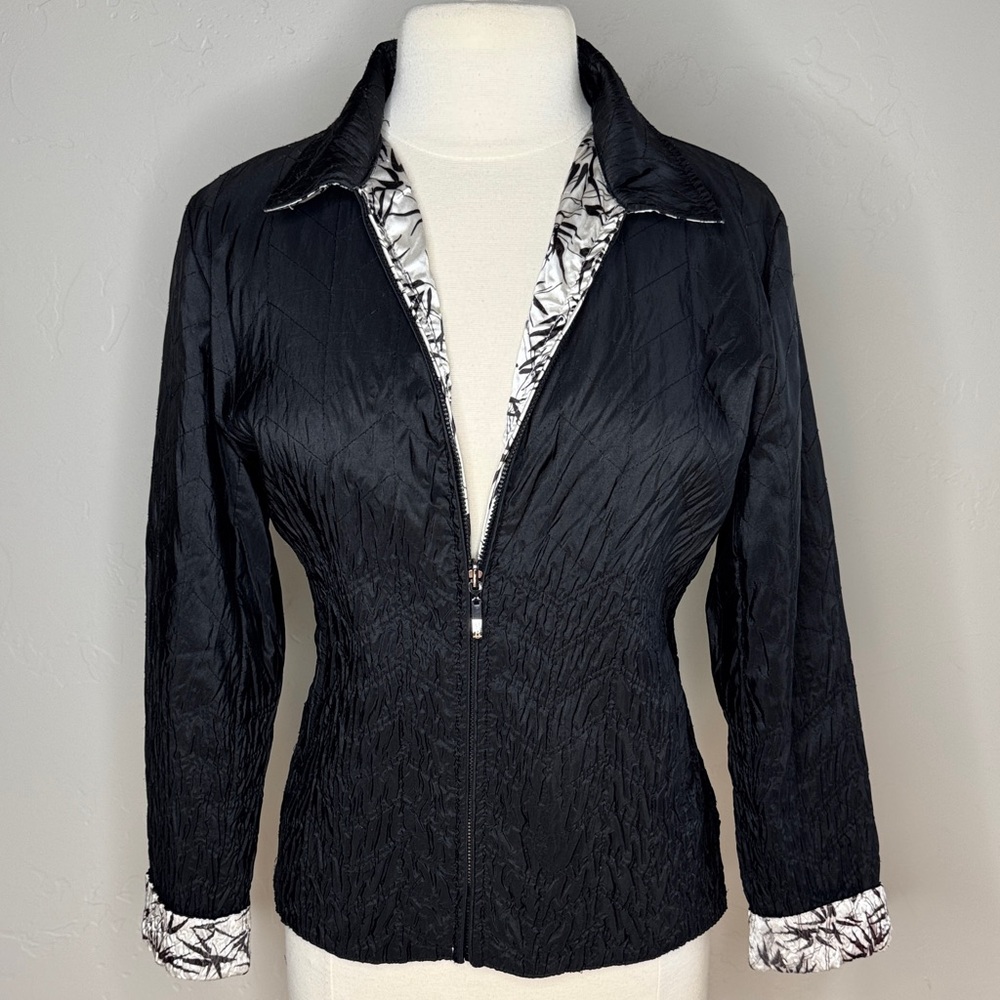Reversible Black and White Jacket With Pockets